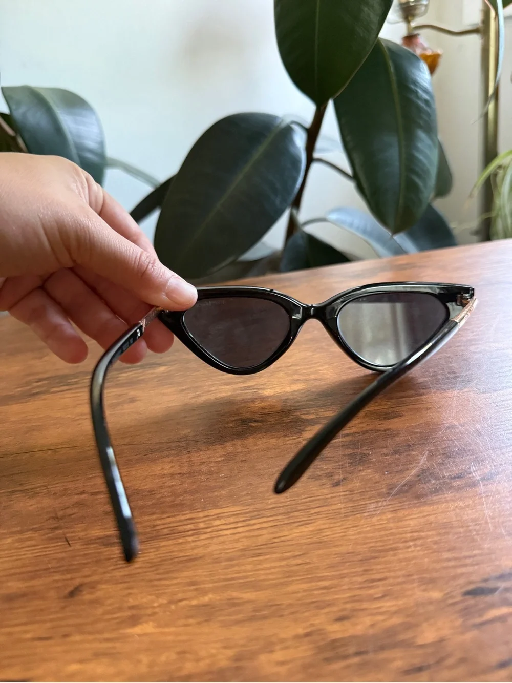 Black Cat-Eye Women's Sunglasses - Classic Style Steve Madden